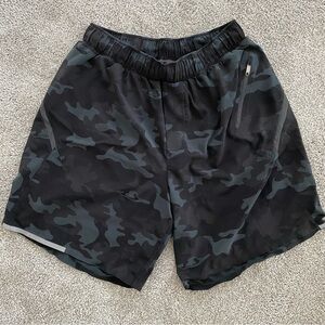Men's Lululemon Black Camo Shorts